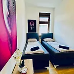 3Br Shared Apt, Ideal Up To 6P, 15-Min To Stammersdorf