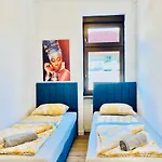 3Br Shared Apt, Ideal Up To 6P, 15-Min To Stammersdorf